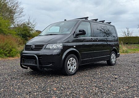VW T5 Multivan Volkswagen Wohnmo. Sehr viel neu