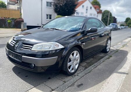 Renault Megane Coupé-Cabriolet Conf. Privilege 2.0 16V