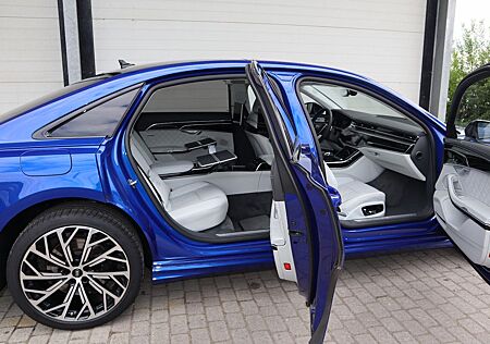Audi A8 A8L 60 TFSI V8 qu lang exclusive / UPE 207.195,-