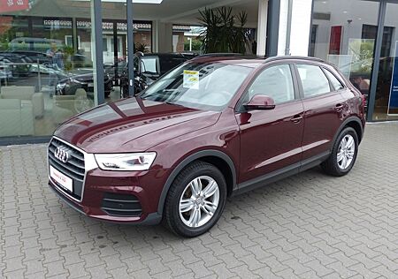 Audi Q3 ultra 1,4 TFSI, Panorama, AHK,Navi,Bose,Xenon