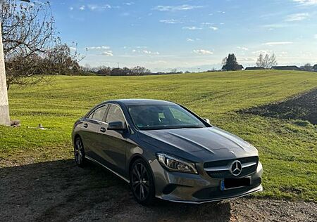 Mercedes-Benz CLA 180 Urban Urban