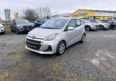 Hyundai i10 blue Pure Facelift Navi Klima EU6