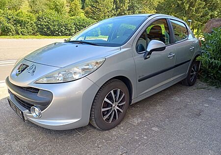 Peugeot 207 Filou 95 VTi Filou