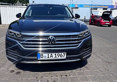 VW Touareg Volkswagen 3.0 V6 TDI 210kW 4MOT Tiptr. Atmosph...