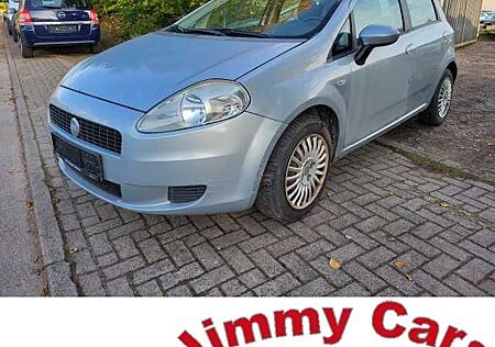 Fiat Grande Punto 5-Türer 1.4 8V Emotion