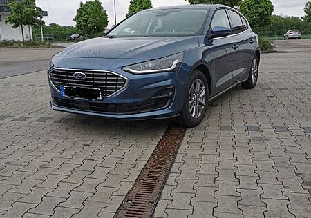 Ford Focus 1,0 EcoBoost Hybrid 114kW Titanium Aut...