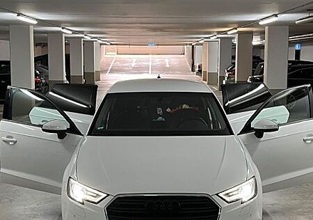 Audi A3 30 TFSI design Sportback design