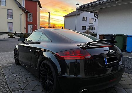 Audi TT Coupe 3.2 - 8j quattro - VR6 R32