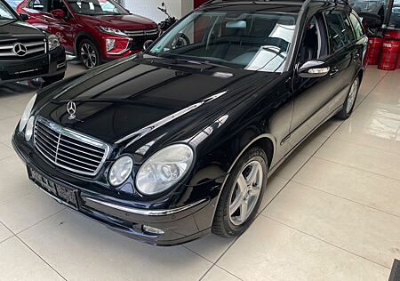 Mercedes-Benz E 320 E -Klasse T-Modell T 4Matic