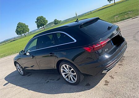 Audi A4 35 TFSI S tronic Avant -