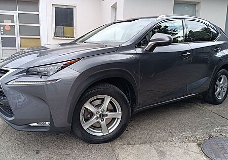 Lexus NX 300 NX 300h E-FOUR Luxury Line Voll! LED ACC HUD AHK