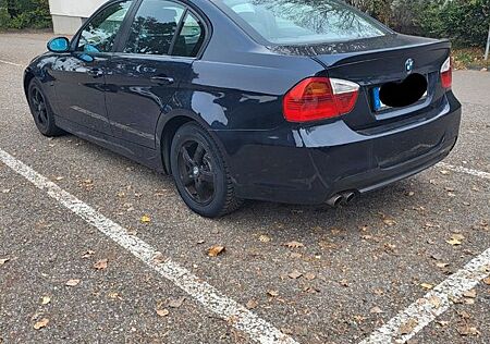 BMW 318i -