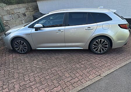 Toyota Corolla 2,0 Hybrid Team Deutsch Touring Spor...