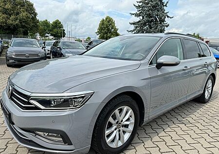 VW Passat Variant Volkswagen Passat Var 2.0TD IQ.Matrix Leder Navi Kamera PDC