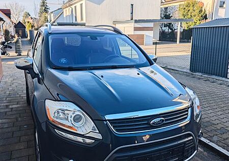 Ford Kuga 2,0 TDCi 2x4 103kW Titanium Titanium