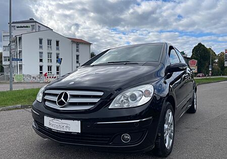 Mercedes-Benz B 200 B -Klasse *TEILLEDER*SITZHEIZUNG*AHK*PDC*