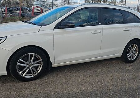 Hyundai i30 cw YES! Plus