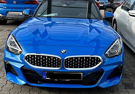BMW Z4 sDrive30i M Matrix LED Spot Line HUD