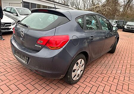 Opel Astra J Lim. 5-trg.Edition.1 Hand .130.000 km.
