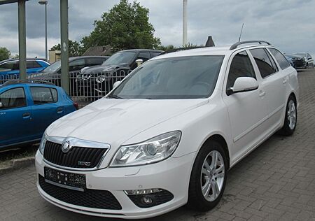 Skoda Octavia Combi RS- NAVI-LEDER-AHK-PDC-SHZ-2.HAND