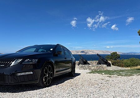 Skoda Octavia 2.0 TDI SCR DSG 4x4 RS60 Combi RS60