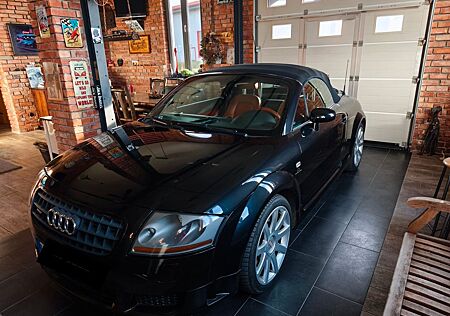 Audi TT RS TT Roadster 3.2 VR6-Youngtimer Rarität