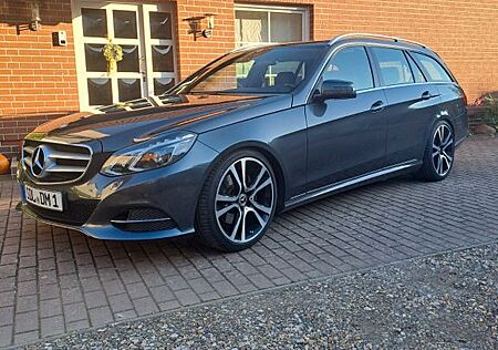Mercedes-Benz E 220 CDI T -