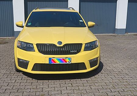 Skoda Octavia 2.0 TDI DSG RS Combi RS VRS