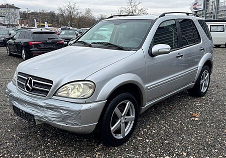 Mercedes-Benz ML 400 CDI /AMG-PAKET/AHK/COMAND/18-ALU/