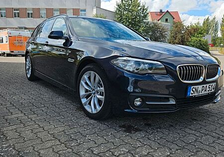 BMW 520d xDrive Touring / 18" Felgen / M Lenkrad