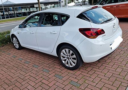 Opel Astra J Sports Tourer 1.7 CDTI