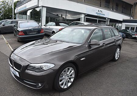 BMW 530d xDrive Touring NAVI*SITZHZ*AHK*HEAD-UP*TOP!