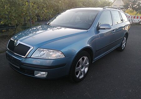 Skoda Octavia 1.8 TSI Elegance Combi"Lederausstattung