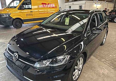 VW Golf Volkswagen VII Variant R-Line Highline Pano/StHz/ACC