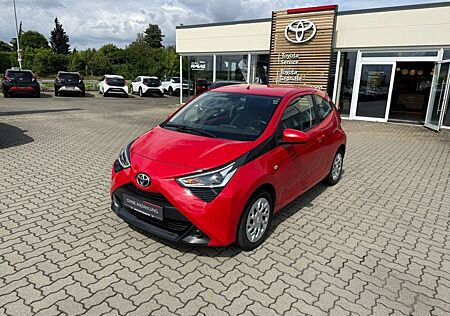Toyota Aygo (X) -play