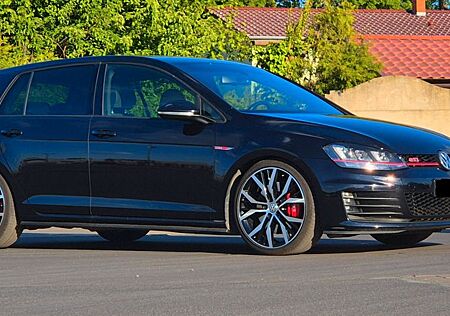 VW Golf Volkswagen 2.0 GTI Performance DSG,Navi,Kamera,Panoram