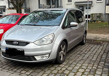 Ford Galaxy 2,0 TDCi 96kW DPF Ghia 6-tronic Ghia