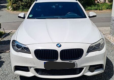 BMW 520d xDrive Touring M-Paket Standheizung!!