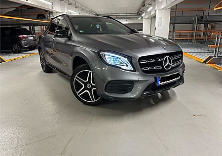 Mercedes-Benz GLA 200 PEAK Edition AMG Line Night Paket
