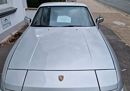 Porsche 924