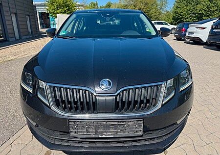 Skoda Octavia Lim. Ambition / LED / Sound / NAVI /