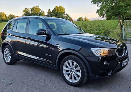 BMW X3 20d xDrive AT8 /Große Navi/Panorama/Kamera PDC