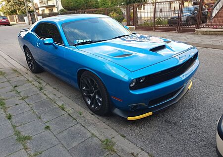 Dodge Challenger 6,4 Scat Pack