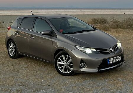 Toyota Auris START Edition 1,4-l-D-4D START Edition