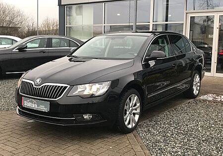 Skoda Superb 1.8 TSI DSG Elegance AHK Memory PDC Temp