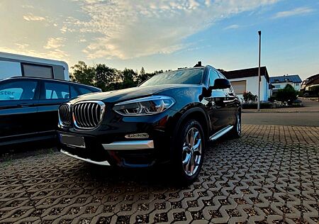 BMW X3 30i xLine Schiebedach, Navi Pro, HUD, Sportsi