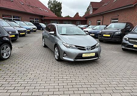 Toyota Auris Touring Sports Hybrid Life+