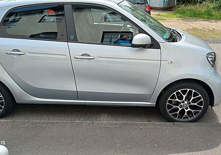 Smart EQ forfour