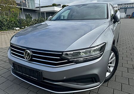 VW Passat Volkswagen 2.0TDI Lim NAVI*KLIMATRONIK*PDC*KAMER*ALU