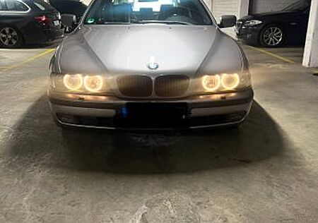 BMW 535i mit 19 Zoll Alpina